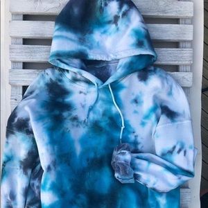 blue tie dye hoodie :)